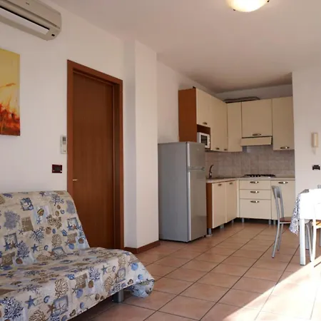 Enjoy A Poolside Retreat - Beahost Caorle